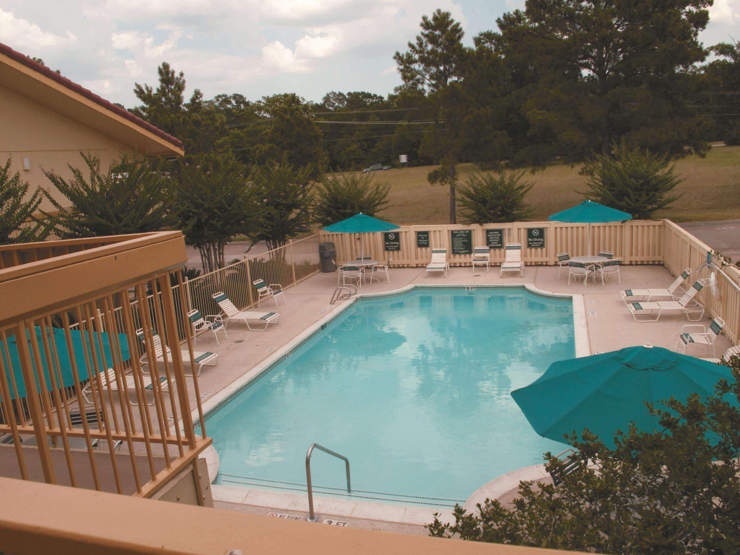 La Quinta Inn By Wyndham Lufkin Exterior photo